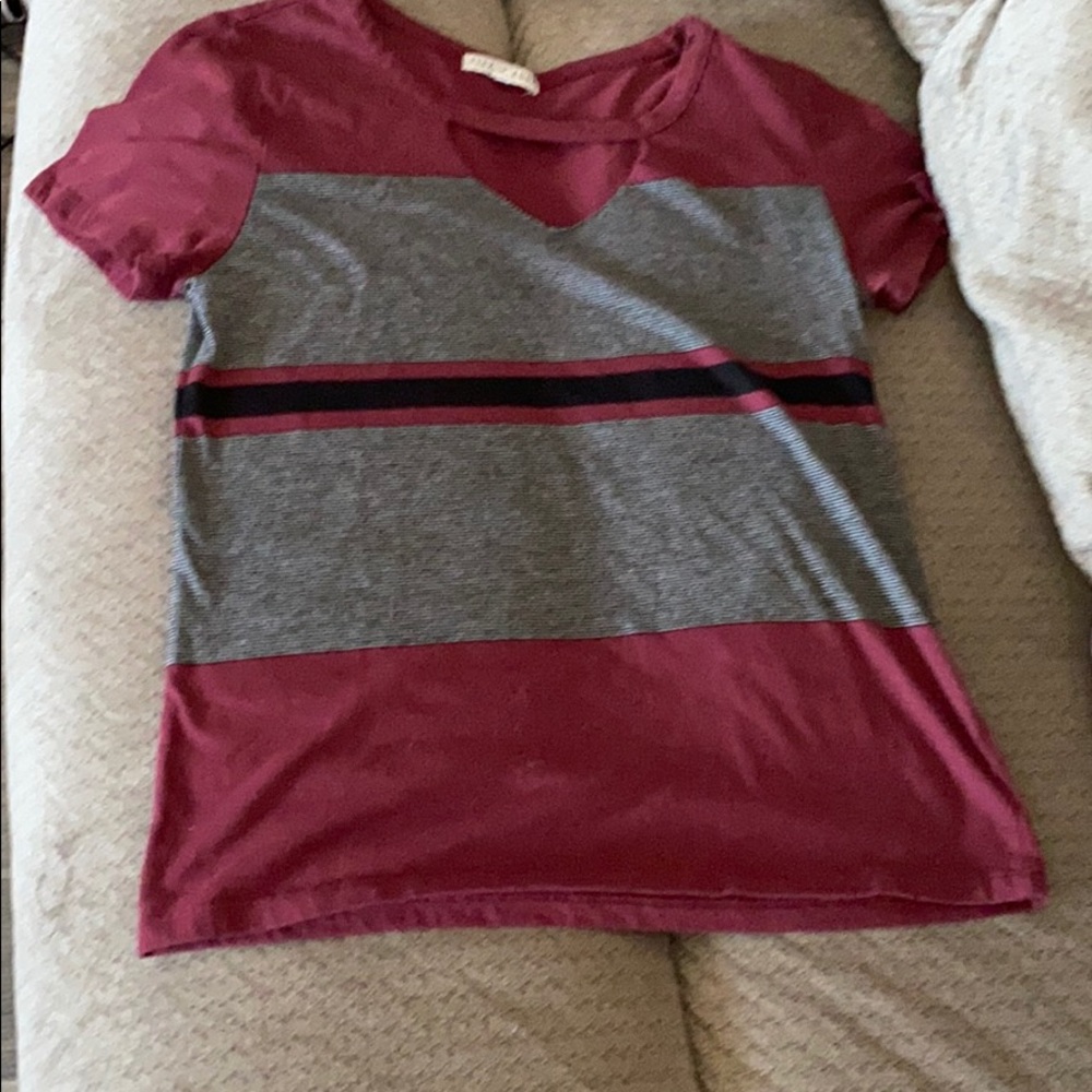 Cute short sleeve shirt!